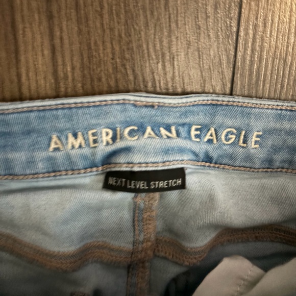American Eagle Outfitters Light Blue Ripped Skinny Jeans - Picture 3 of 4